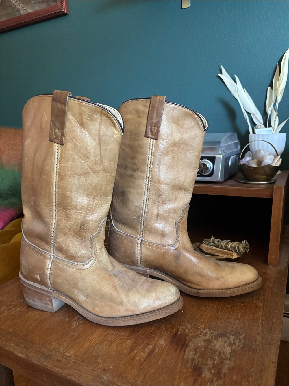 Dingo Tan Leather Heeled Cowboy Boots